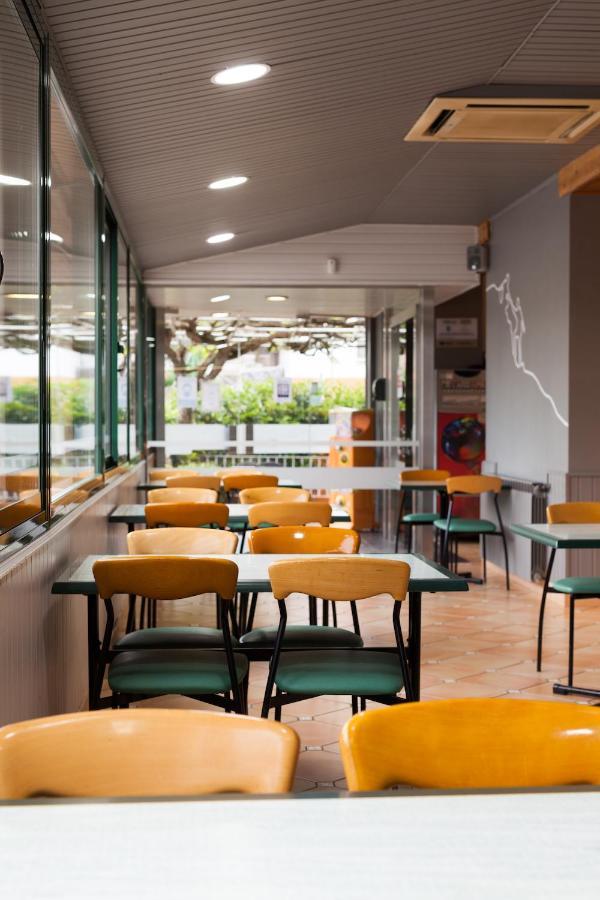 Hostal Restaurant Roma Кубельш Екстер'єр фото